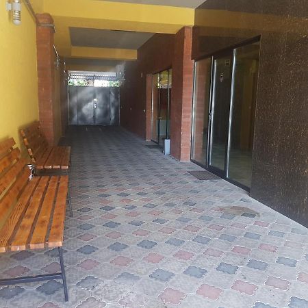 Hotel Lu-Ma Tbilisi Zewnętrze zdjęcie